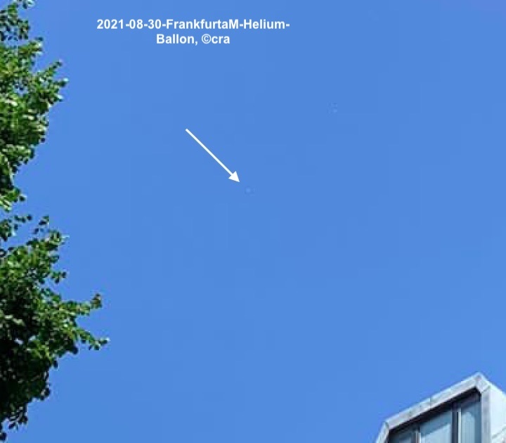 2021-08-30-frankfurtam-helium-ballon