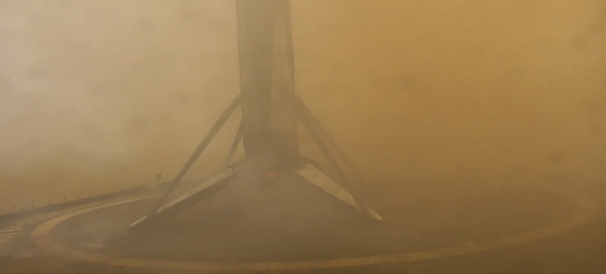 20250523-450th-falcon-booster-landing