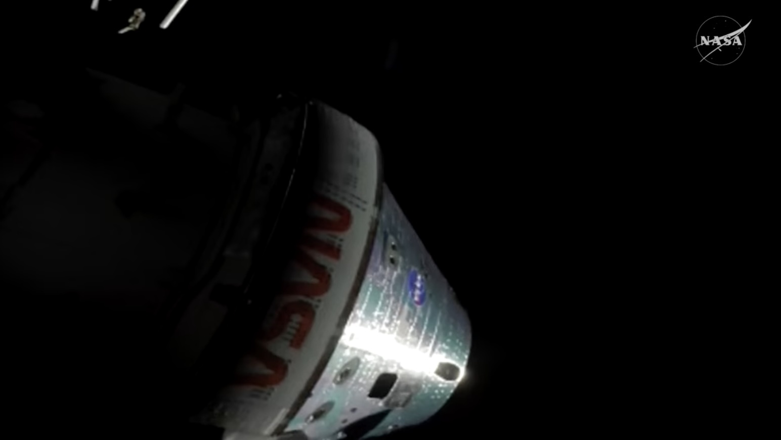 2026-04-3-artemis-ii-jc