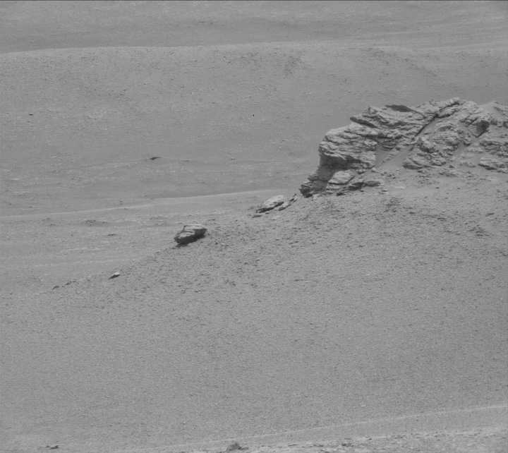 2302mr0122970721000477c00-dxxx