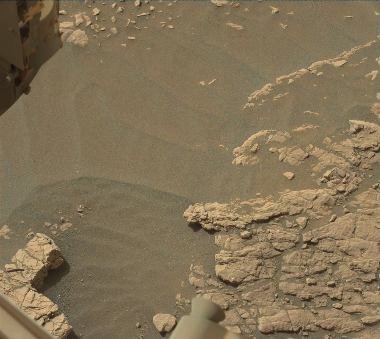 2365ml0125440020900465e01-dxxx