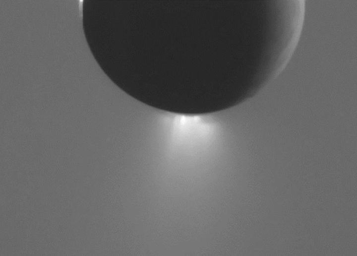 4-enceladus-kryo-pia17198-xl