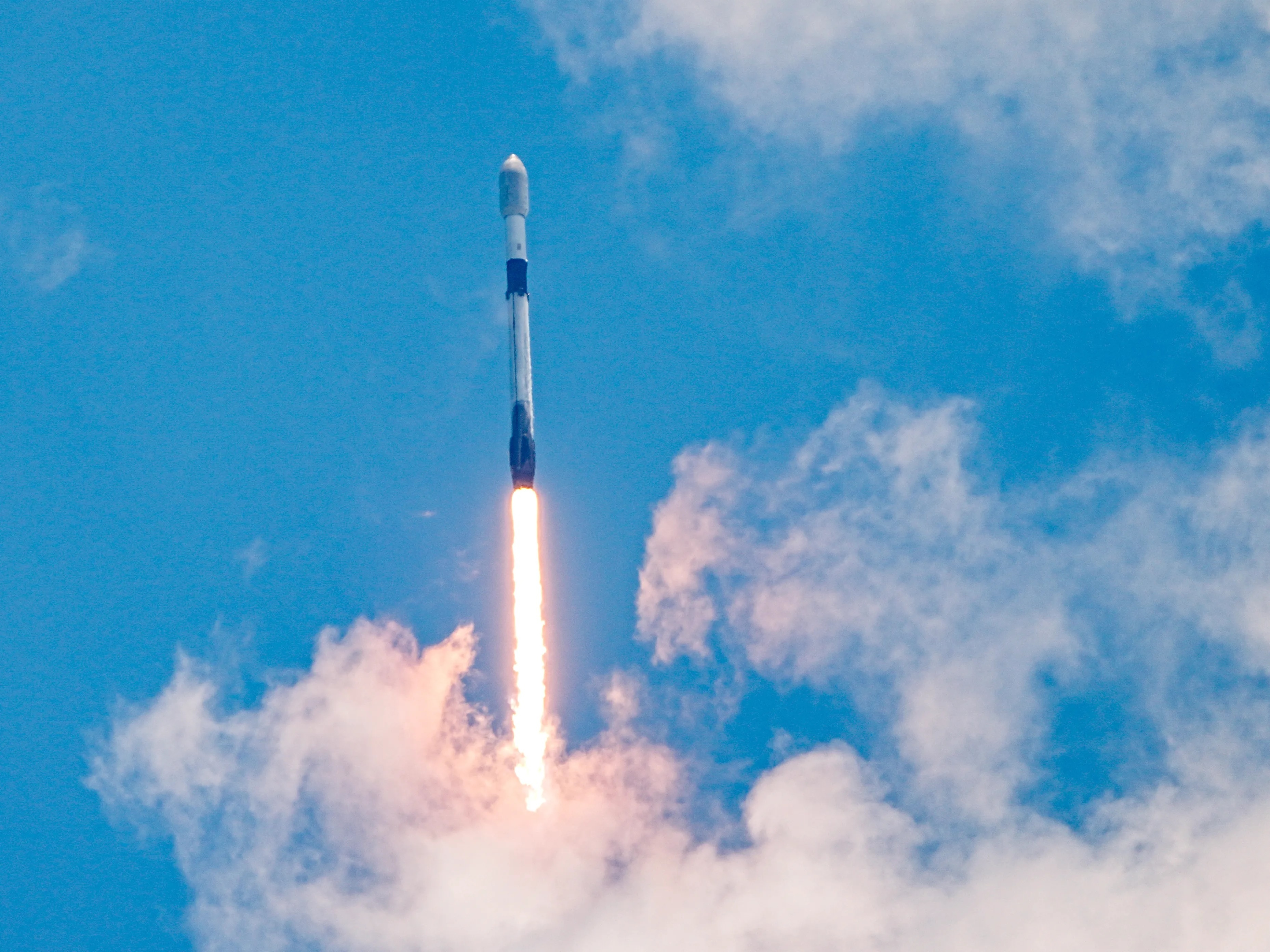83626088007-crb-0511425-spacex-5-1