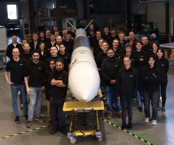 dlr-hyimpulse-team-sr75-launch-vehicle-hg