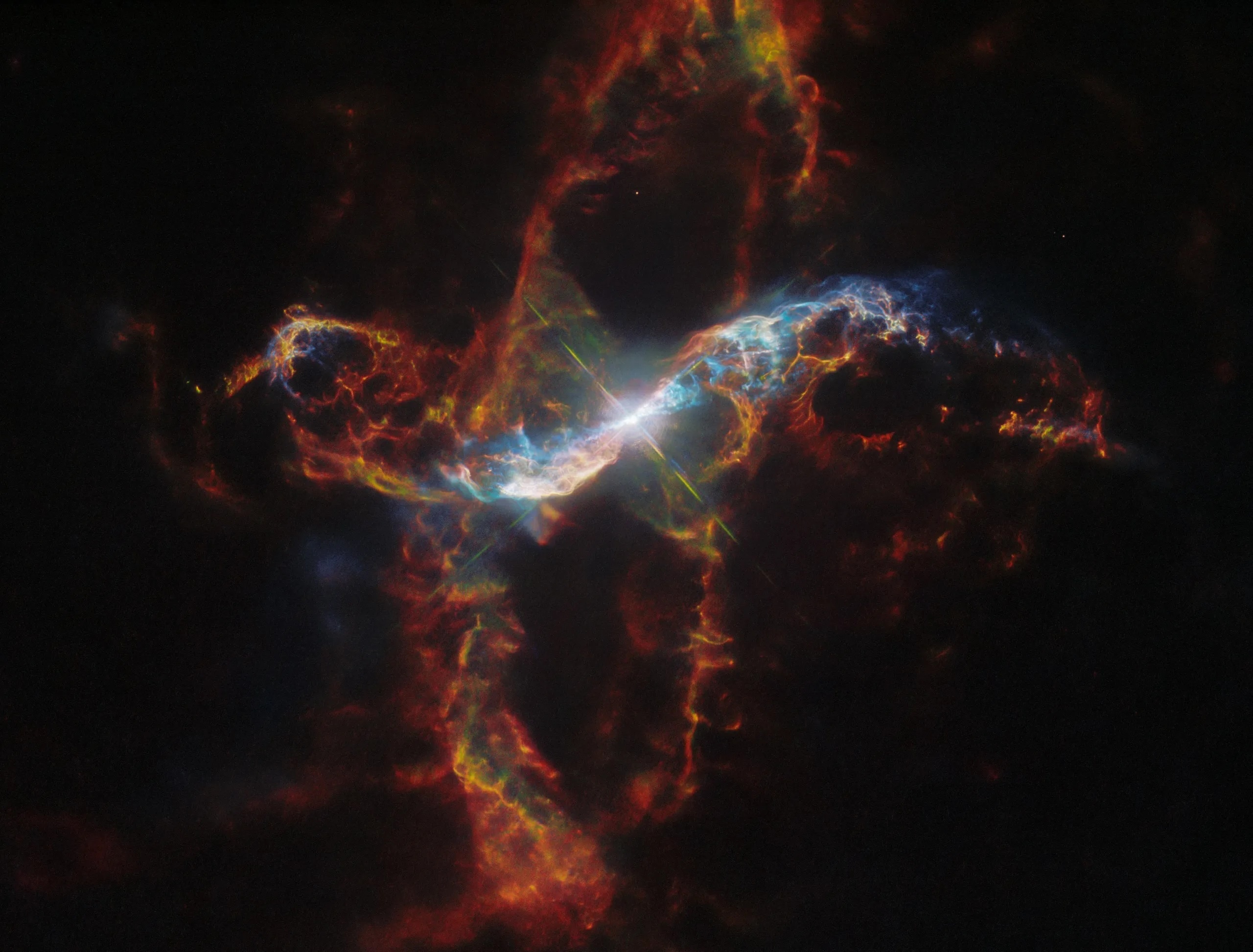 hubble-raquarii-stsci-01j80b5p0qfsrzn9a2e48f61cx