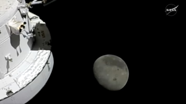 artemis-ii-day6-moon-orbit-ai