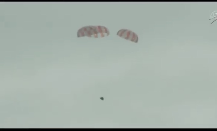 artemis1-landing-bw