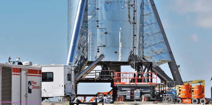 boca-chica-starhopper-raptor-sn06-installation-071119-nasaspaceflight-bocachicagal-3-crop-c