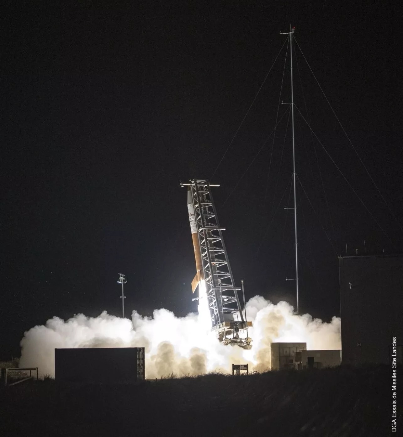 c102e8a86a4c62d32f5d13b34d5cb871-l