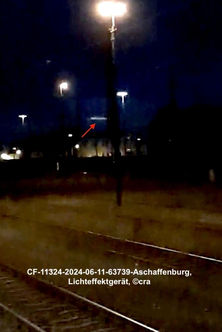 cf-11324-2024-06-11-63739-aschaffenburg--lichteffektgeraet-cra-a