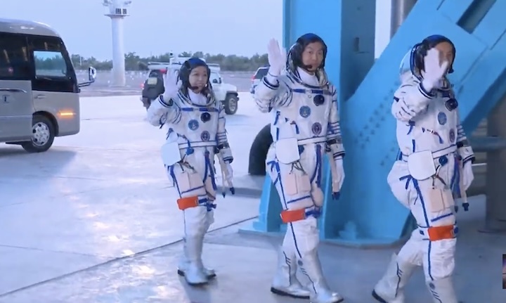 china-shenzhou-23-crewed-mission-launch-ae