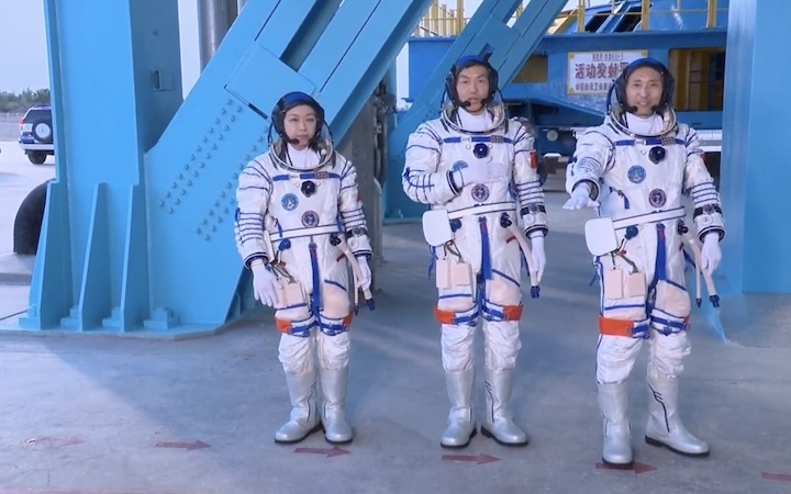 china-shenzhou-23-crewed-mission-launch-af