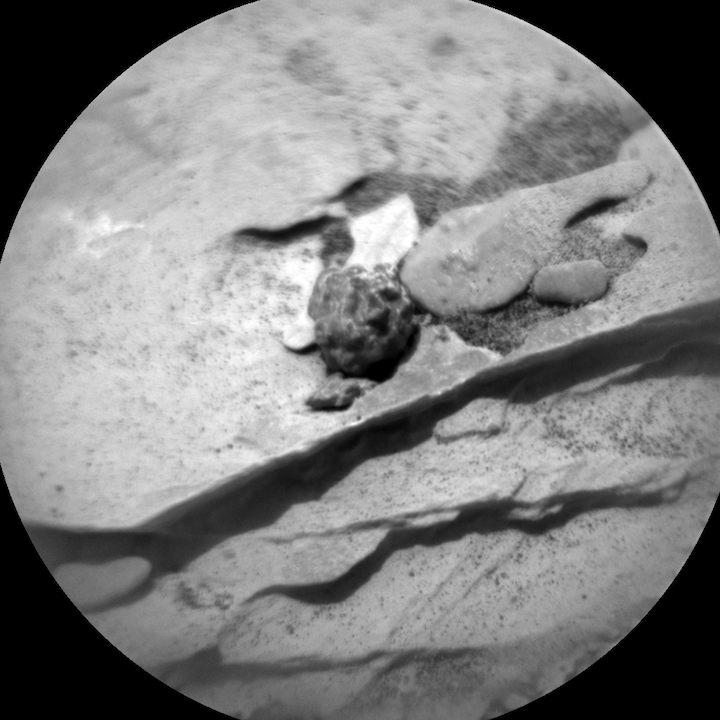 cr0-581693598prc-f0701752ccam01075l1