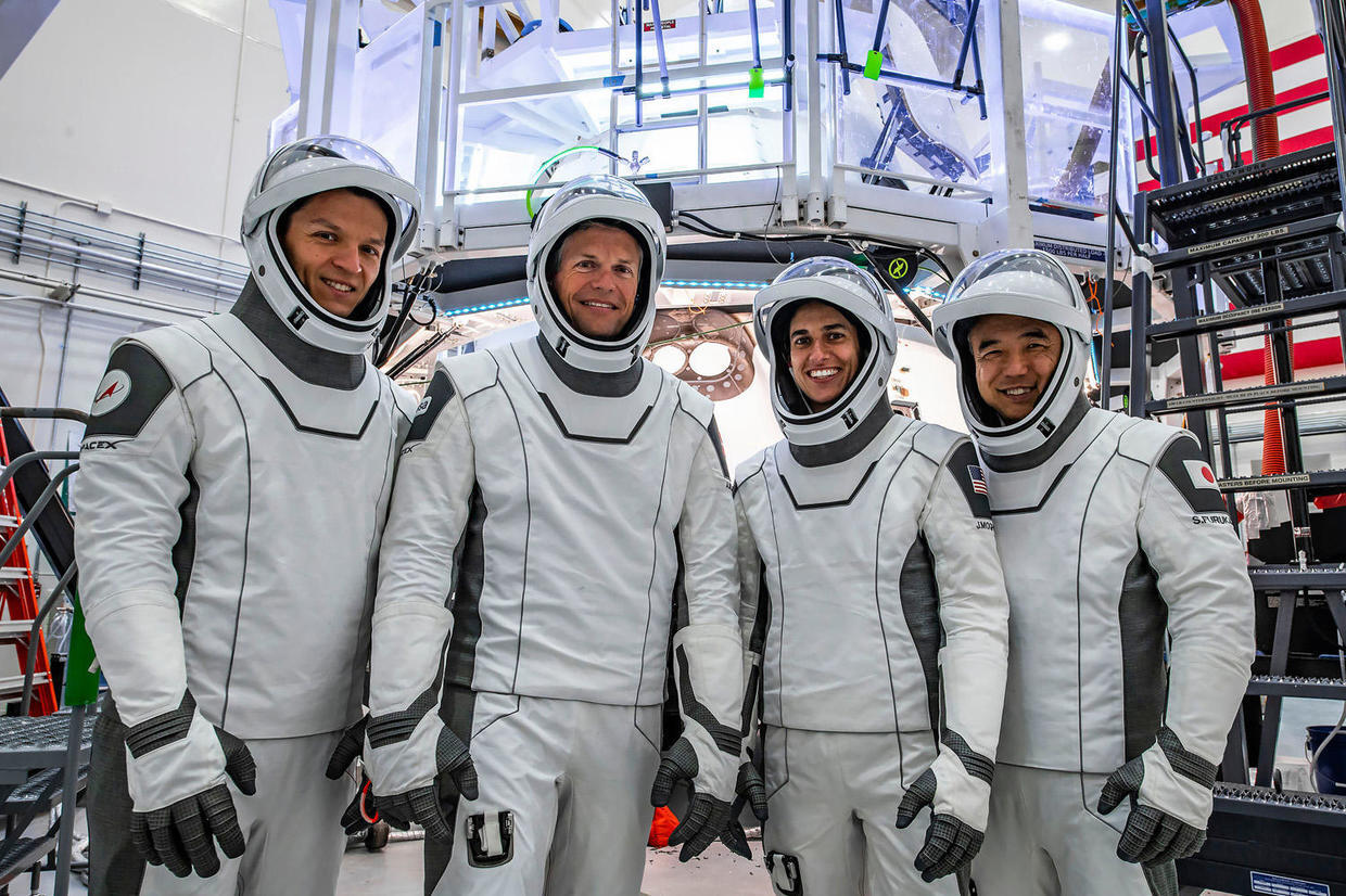 crew-spacex-suited