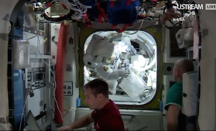 crew50-spacewalk-adkh