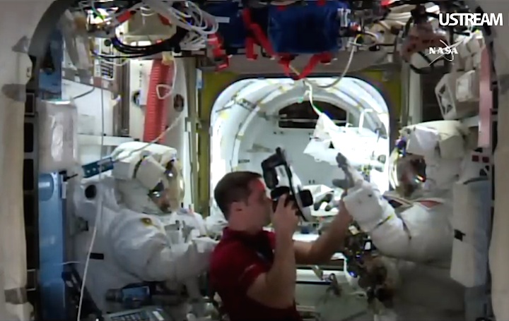 crew50-spacewalk-adkm