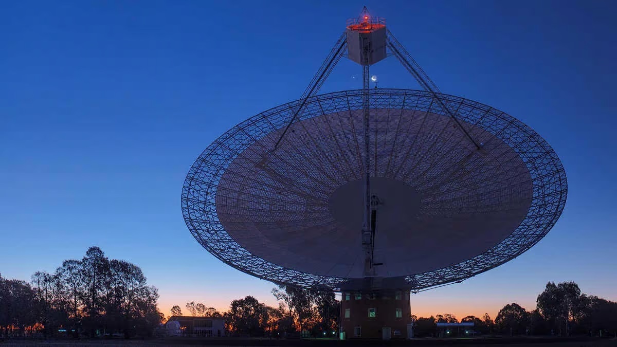 csiro-parkes-muriyang-moon-alex-cherney