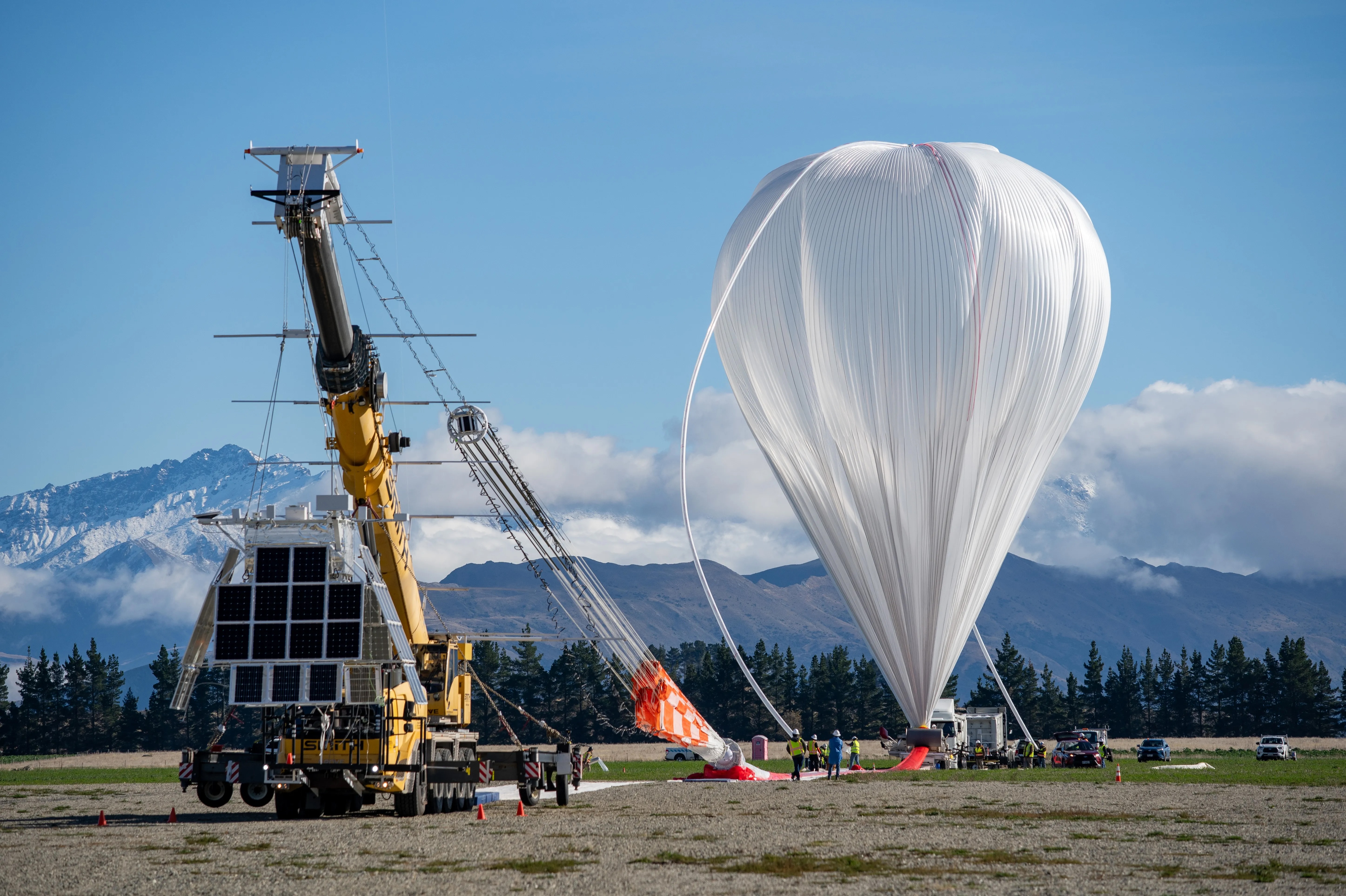 dsc00033-sn12-launch