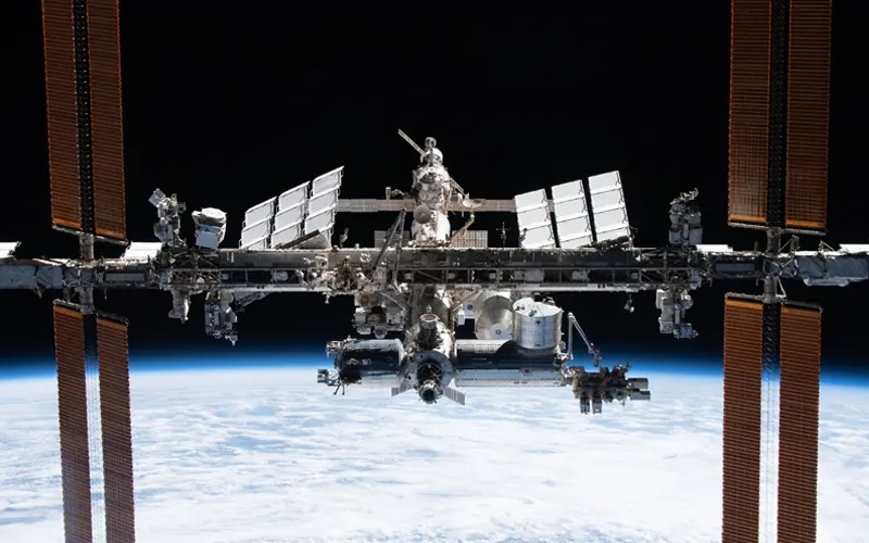 esa-cancels-call-to-procure-commercial-cargo-services-to-iss