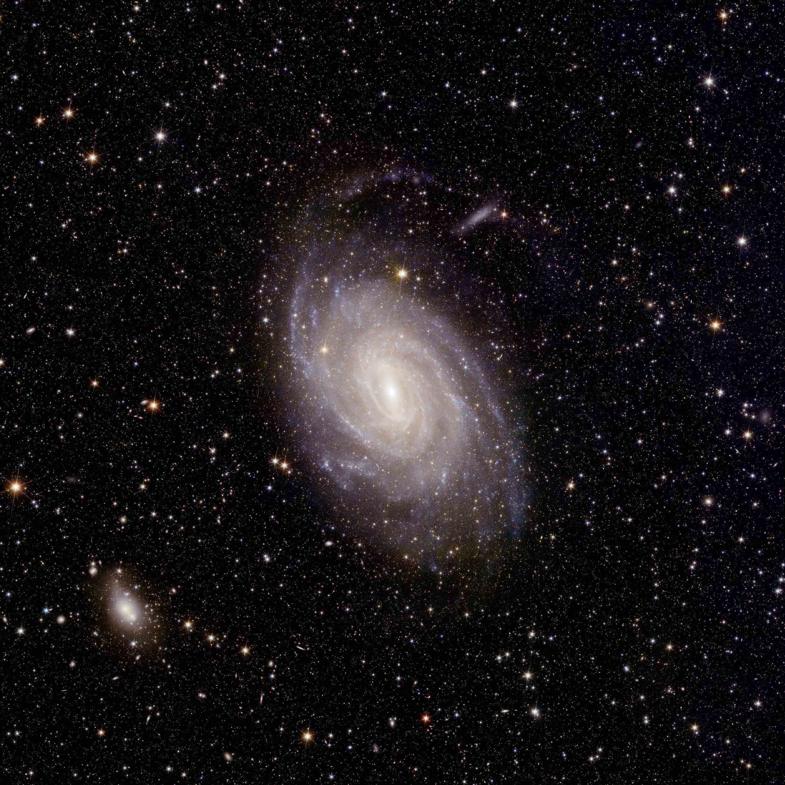 euclid-s-new-image-of-spiral-galaxy-ngc-6744