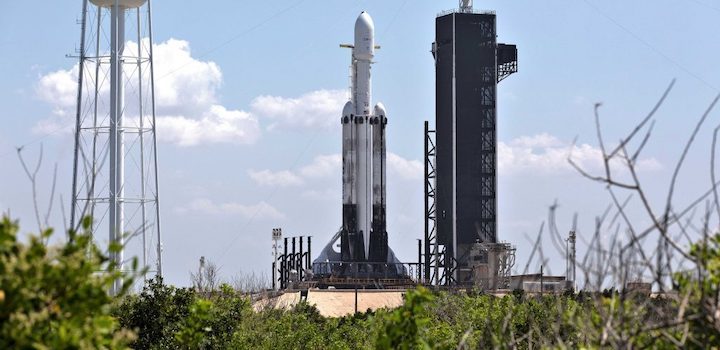 falcon-heavy-flight-3-stp-2-vertical-39a-nasa-kim-shiflett-3-crop-c-1024x498-1