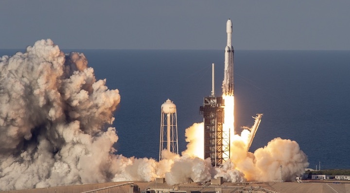 falconheavy-arabsat6anew