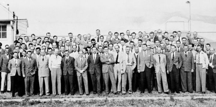 group-of-104-german-rocket-scientists-in-1946-including-news-photo-1582490910