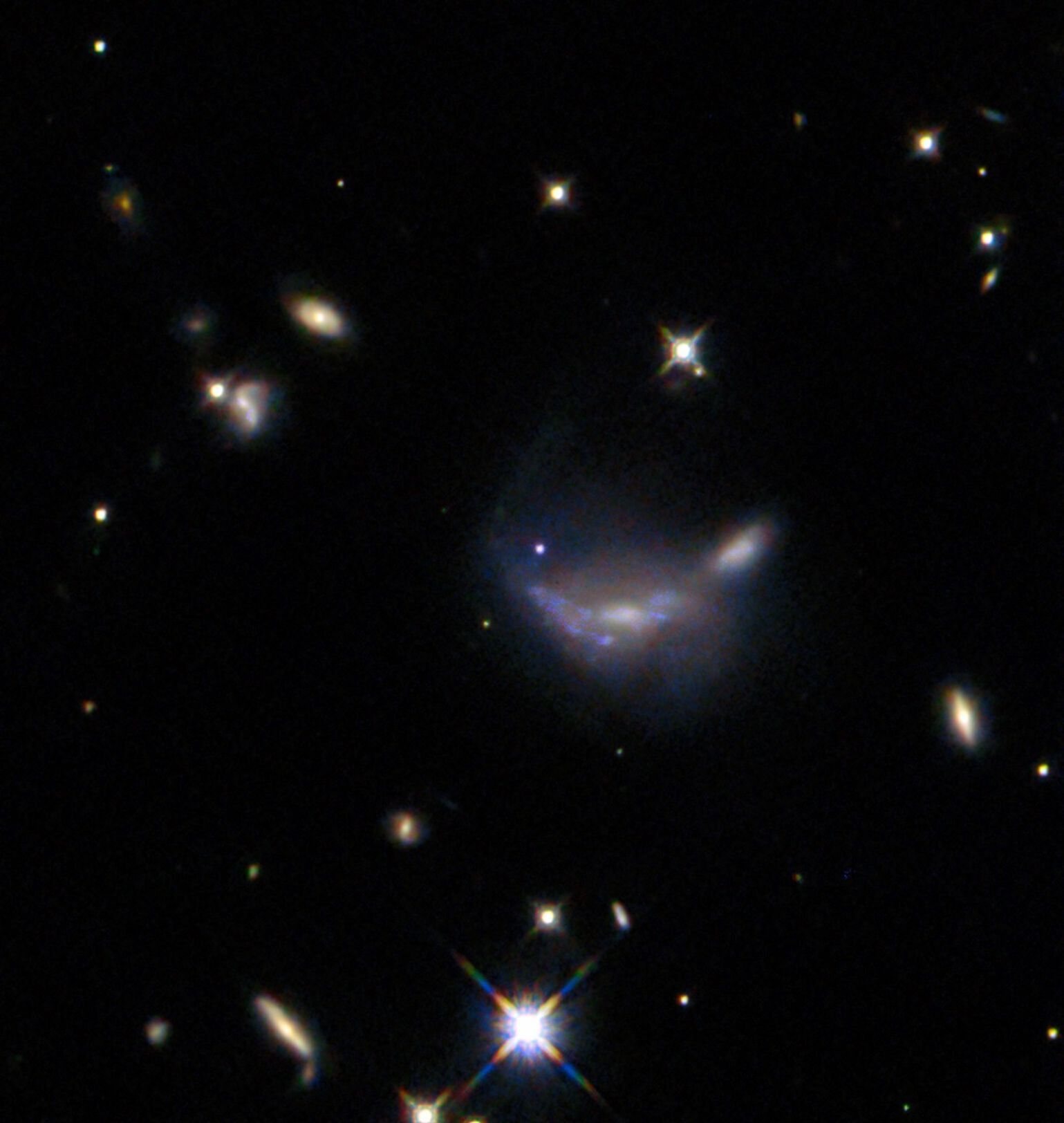 hubble-sn2022aajn-potw2504a