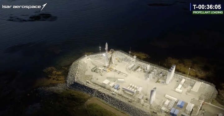 isar-aerospace-testflight-spektrum-4-launch-aj