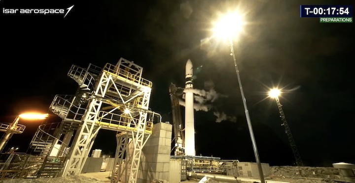 isar-aerospace-testflight-spektrum-4-launch-ar