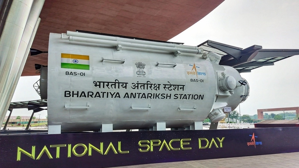 isro-unveils-model-of-bharatiya-antariksh-station-module-slated-to-launch-by-2028-1755873877851-16-9