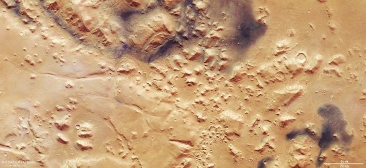mars-express-view-of-nili-fossae-large