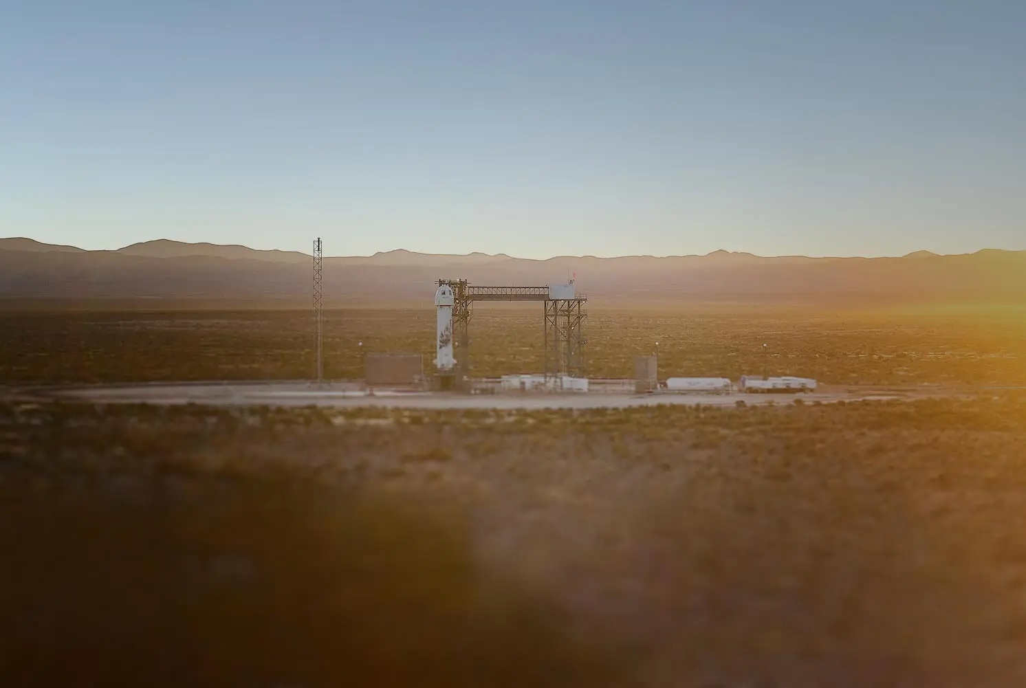 new-shepard-launchpad-sunrise-1