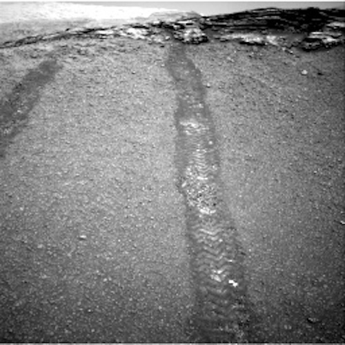 nrb-614729651edr-d0761030trav00790m-