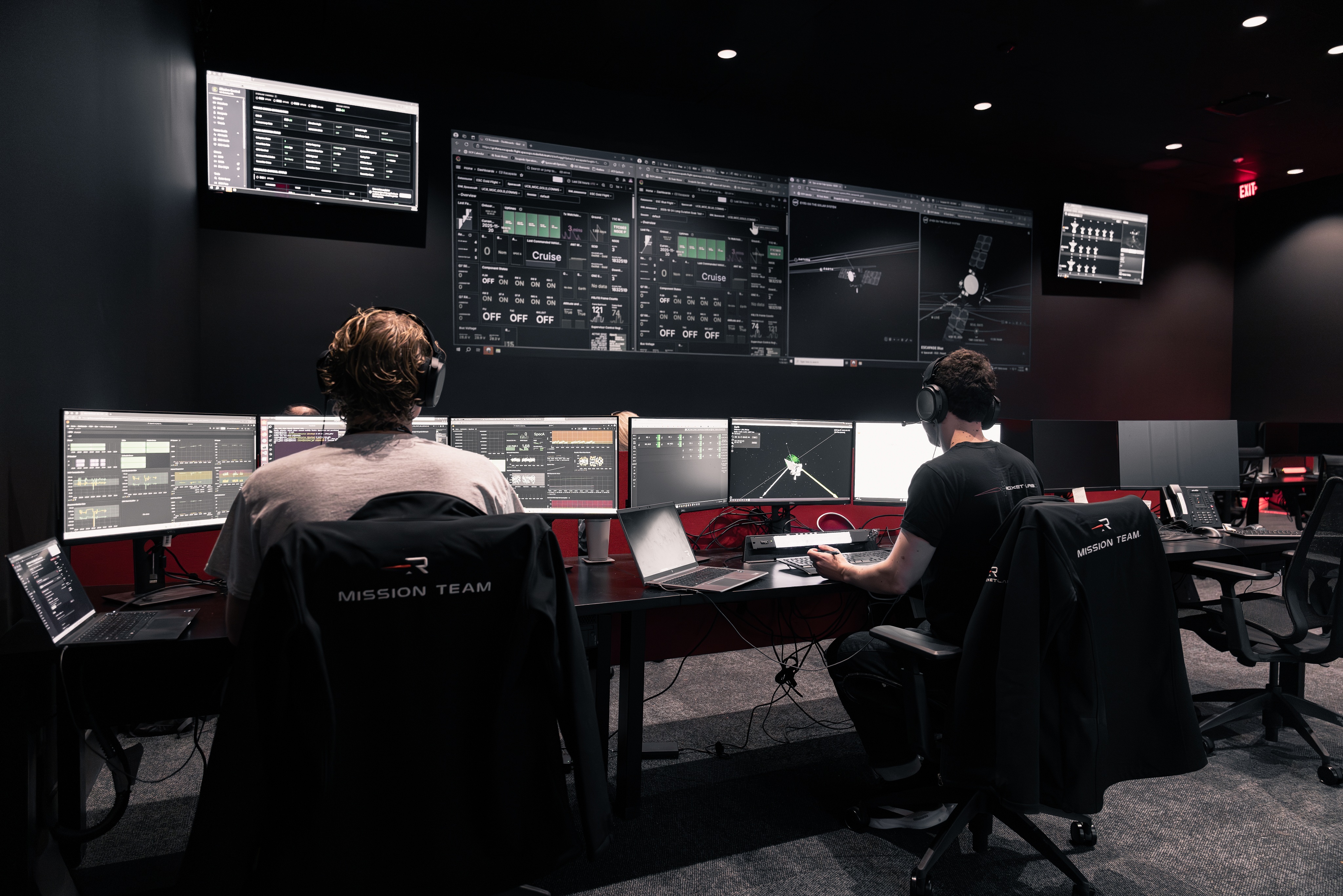 rocket-lab-completes-spacecraft-commissioning-for-escapade-m