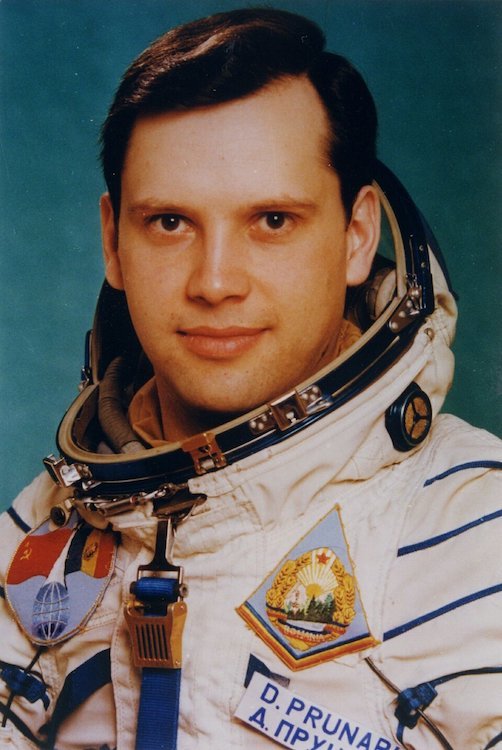 romanian-cosmonaut-dumitru-prunariu-article