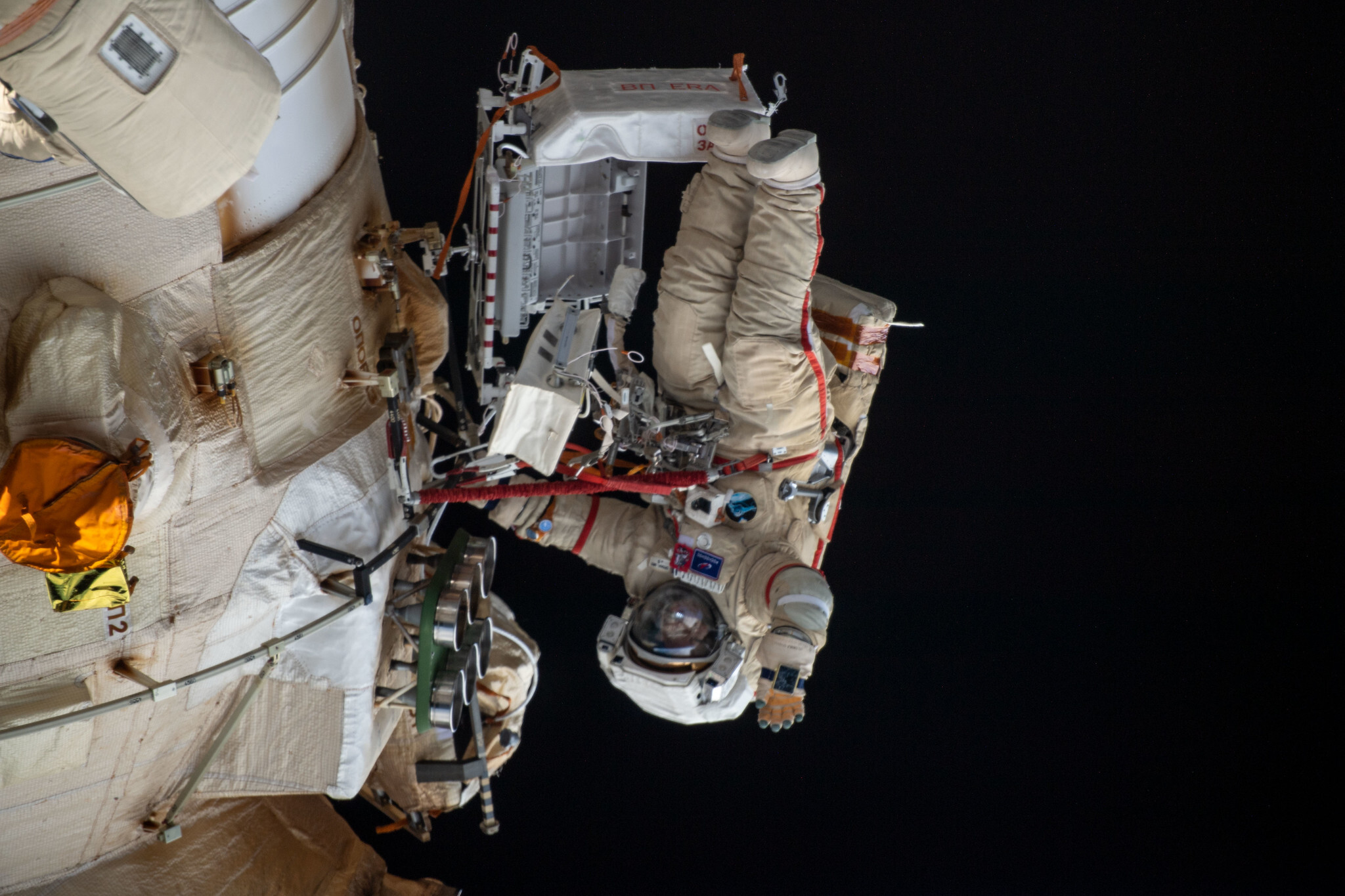 roscosmos-spacewalk-oct-23