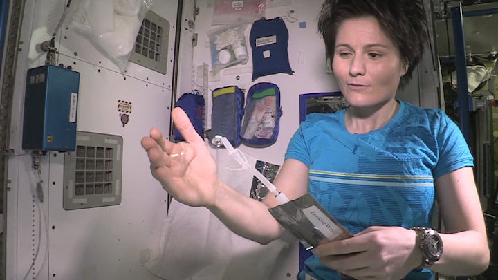 samantha-cristoforetti-with-water-on-space-station-node-full-image-2