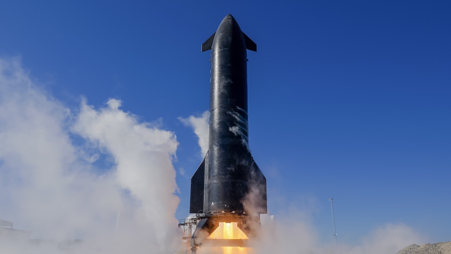 ship35staticfire2