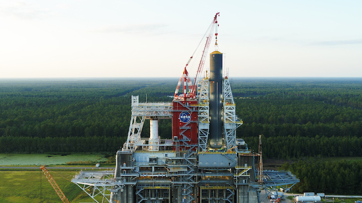 sls-core-stage-pathfinder-loaded-into-b2-test-stand