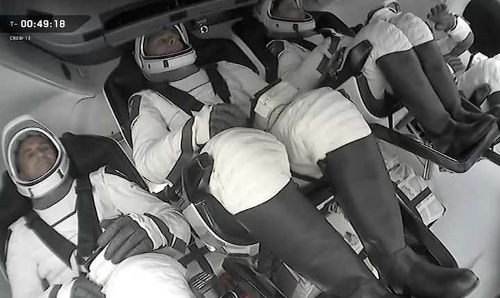 spacex-crew-13-dragon-aj