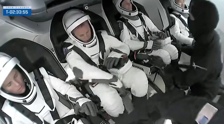 spacex-crew-5-dragon-launch-aze