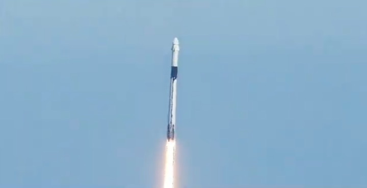 spacex-crew-5-dragon-launch-bi