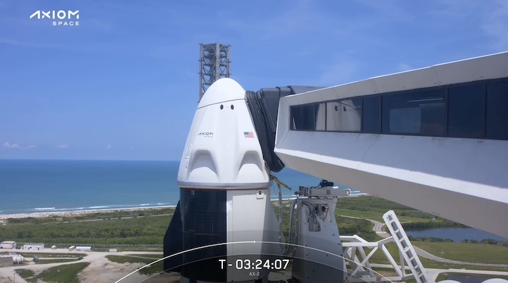 spacex-dragon-ax2-launch-ag