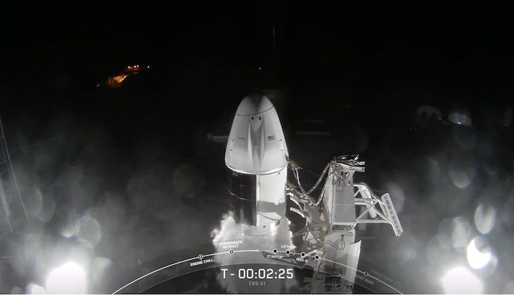 spacex-dragon-crs31-launch-ah