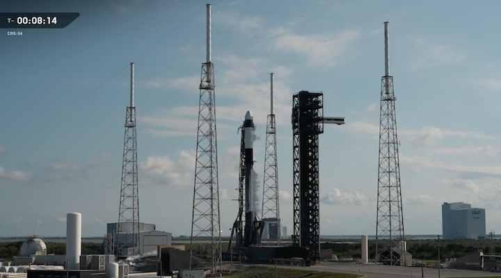 spacex-dragon-crs34-launch-ab