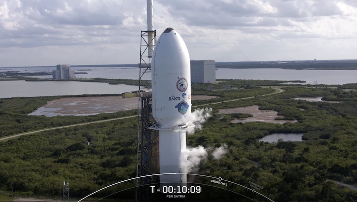 spacex-falcon9-indonesien-ab