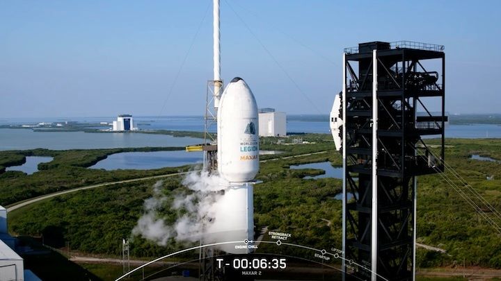 spacex-falcon9-maxar-launch-a