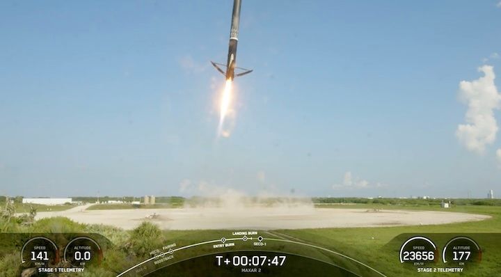 spacex-falcon9-maxar-launch-ap