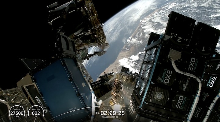 spacex-falcon9-transponter16-mission-azk